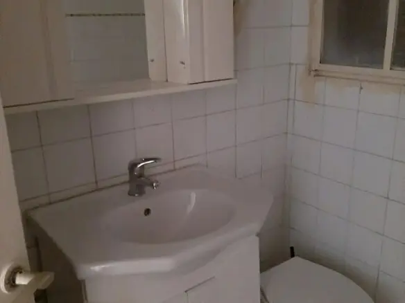 3-bedroom Flat In Piraeus Port / Center, Greece (91 M²)