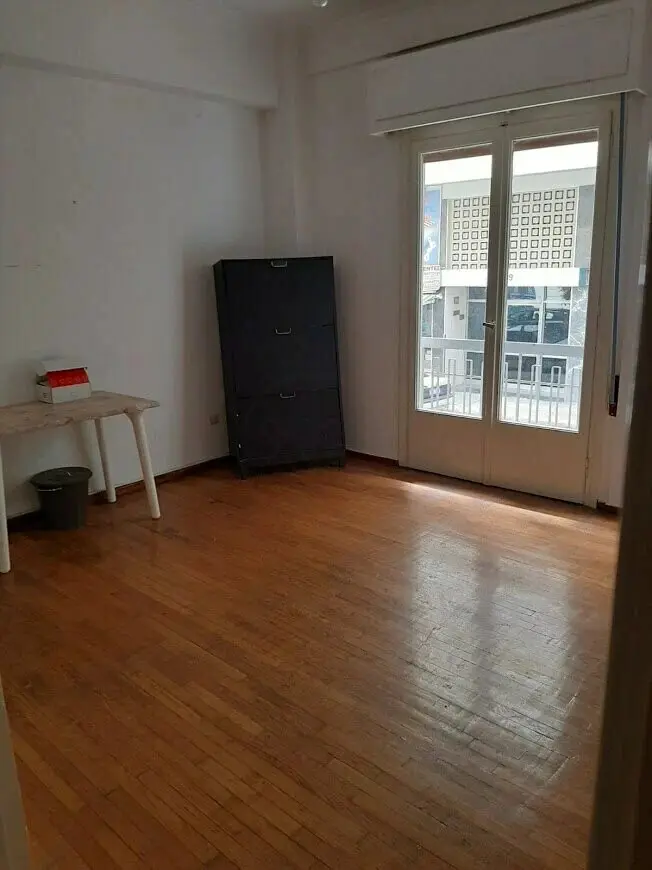 Flat Of 91 M² In Athens