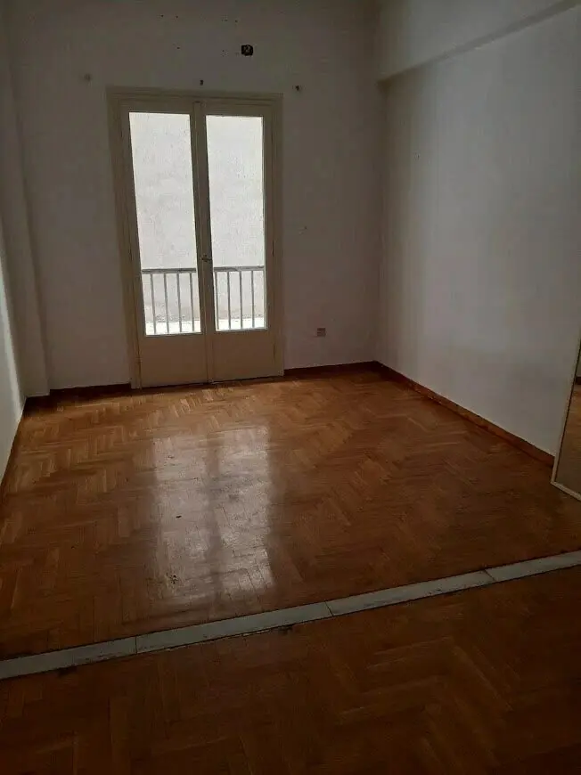 Flat Of 91 M² In Athens