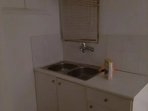 3-bedroom Flat In Piraeus Port / Center, Greece (91 M²)