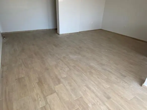 3-bedroom Flat In Nikaia, Greece (100 M²)