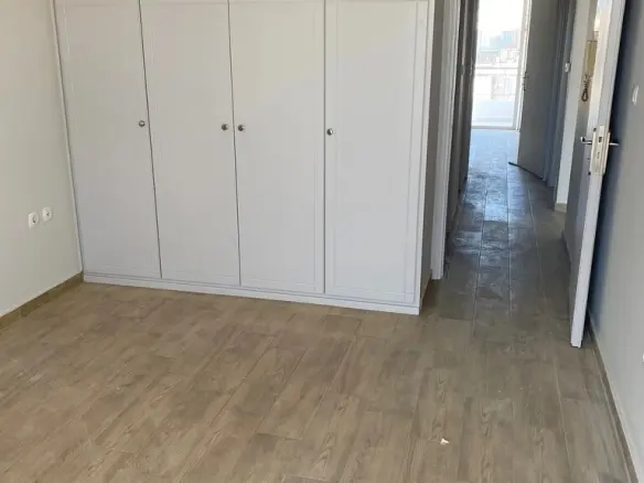 3-bedroom Flat In Nikaia, Greece (100 M²)