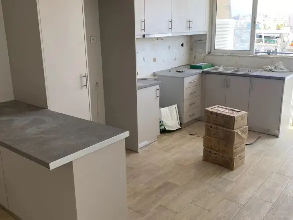 3-bedroom Flat In Nikaia, Greece (100 M²)