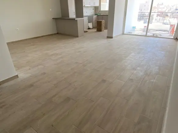 3-bedroom Flat In Nikaia, Greece (100 M²)