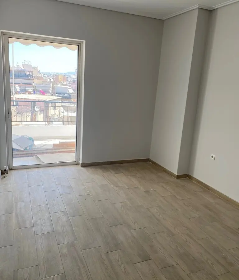 Flat Of 100 M² In Athens