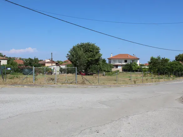 Land Of 1810 M² On The Olympic Coast