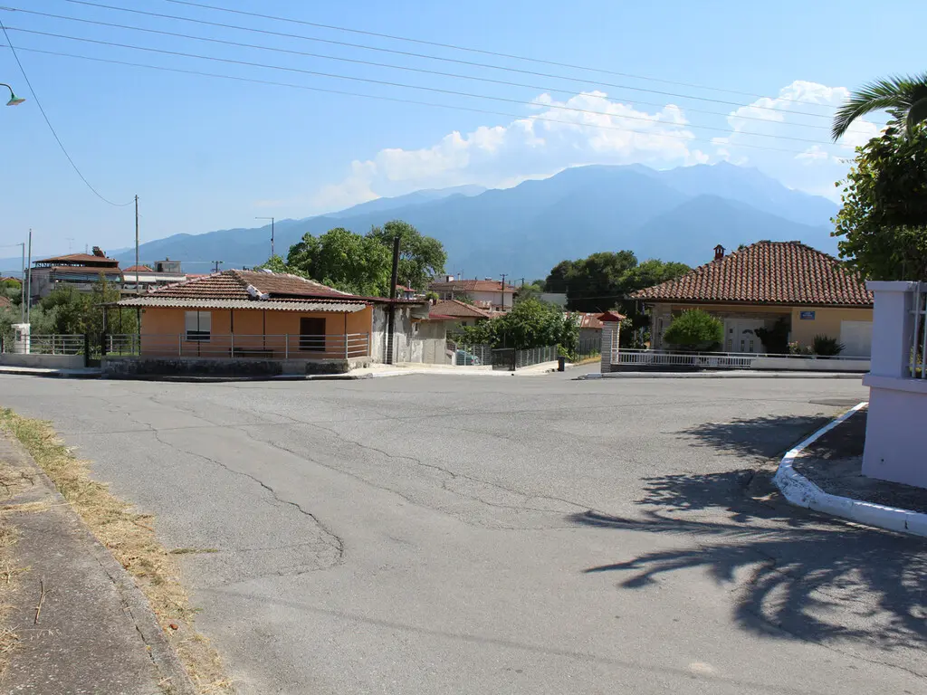 Land Of 1810 M² On The Olympic Coast