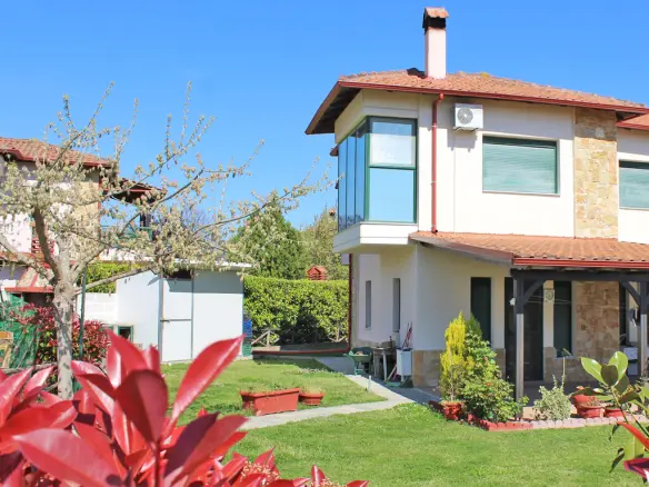 2-bedroom Maisonette In Easts Olimpos, Greece (65 M²)