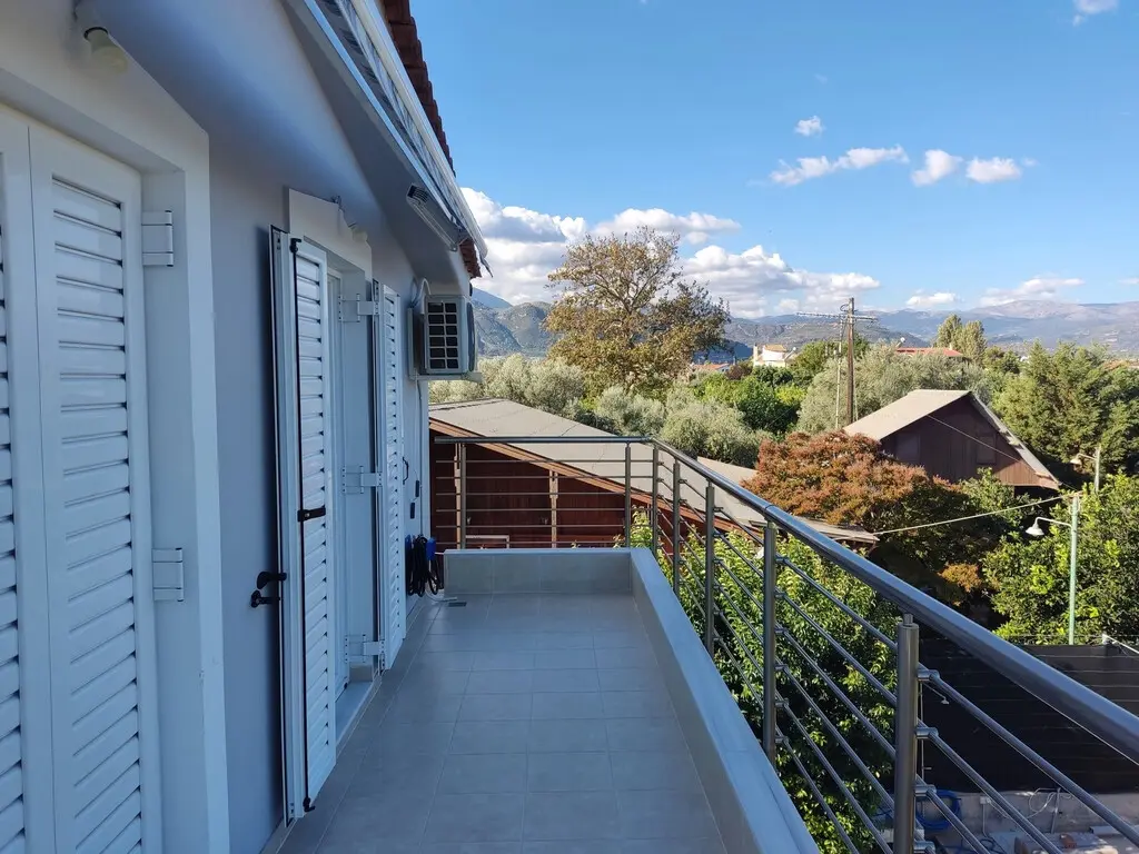 Detached House Of 191 M² In Western Peloponnese