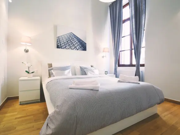 Building In Historic Center, Greece (638 M²)