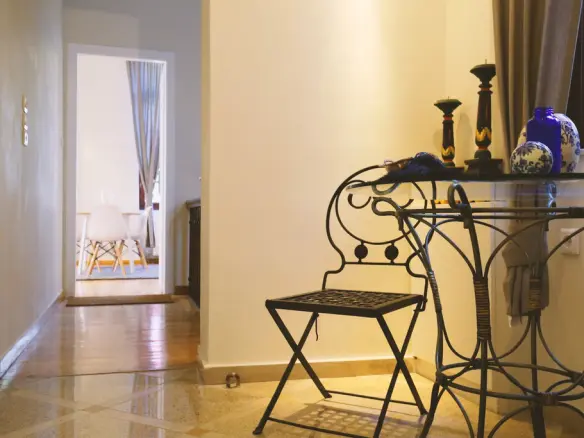 Building In Historic Center, Greece (638 M²)