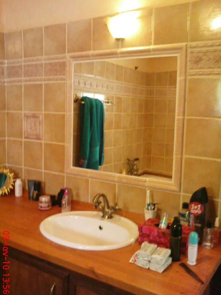 House Of 220 M² In Attica