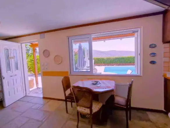 4-bedroom Detached House In Kalivia Thorikou, Greece (220 M²)