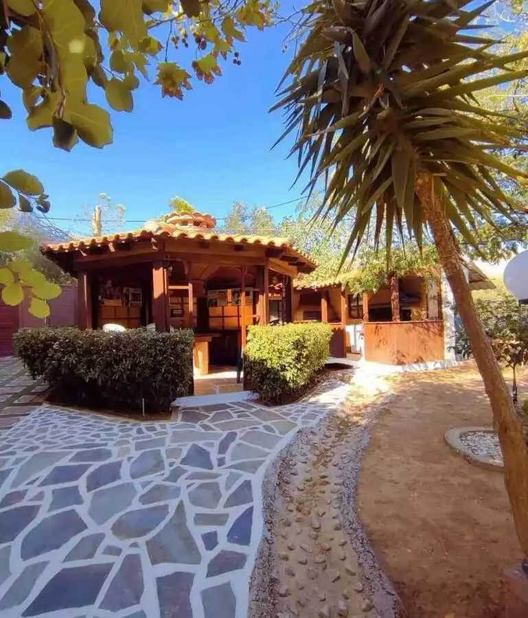 House Of 220 M² In Attica