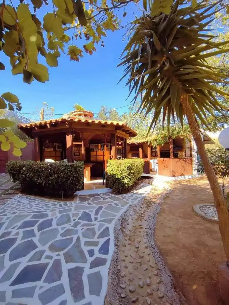House Of 220 M² In Attica