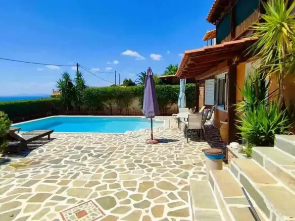 4-bedroom Detached House In Kalivia Thorikou, Greece (220 M²)