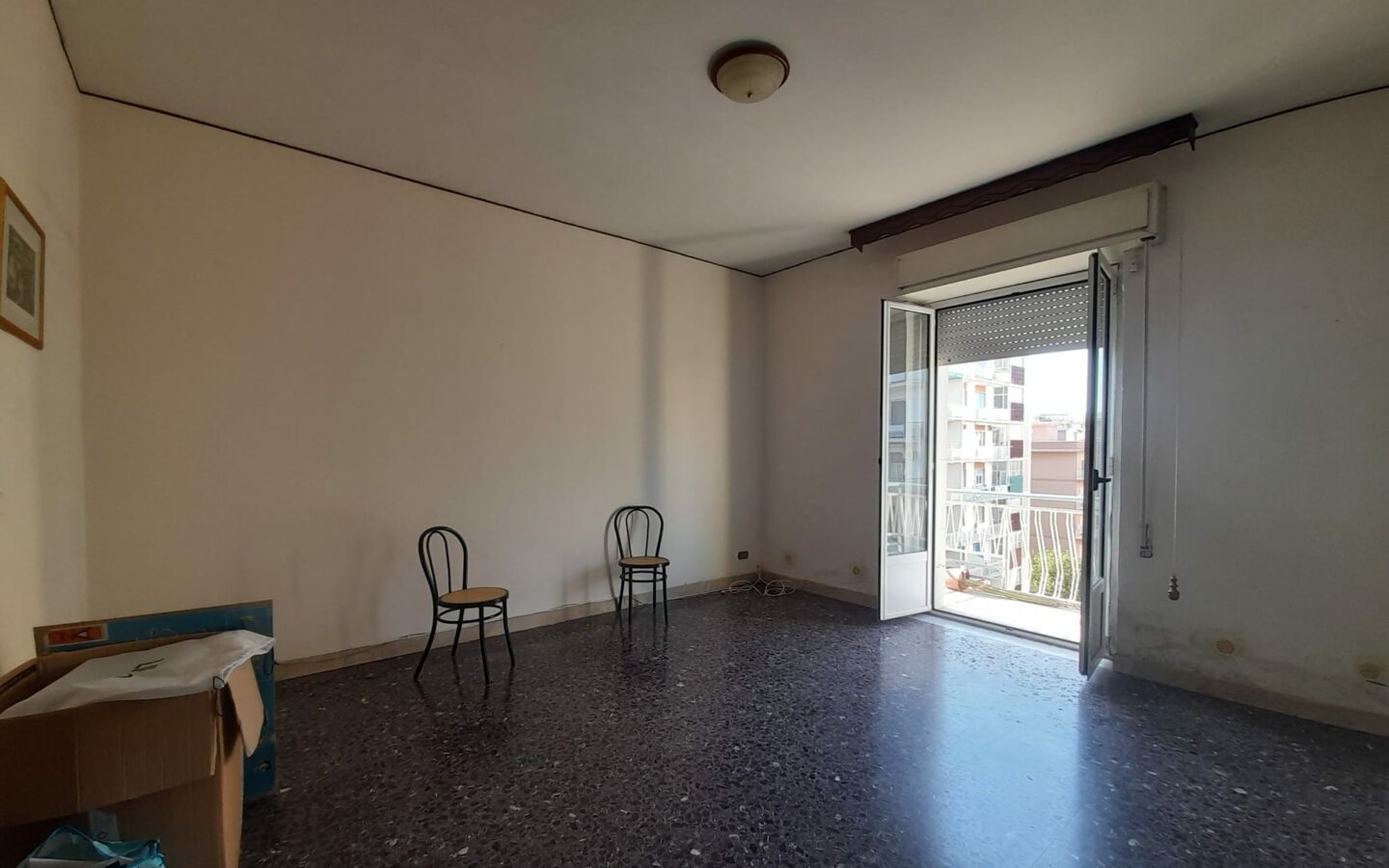 Apartment Of 78 M² With 3 Rooms In Teocríto 136