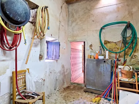 6-bedroom Country House In Pinoso, Spain (324 M²)
