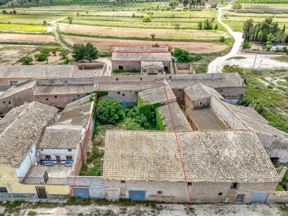 6-bedroom Country House In Pinoso, Spain (324 M²)