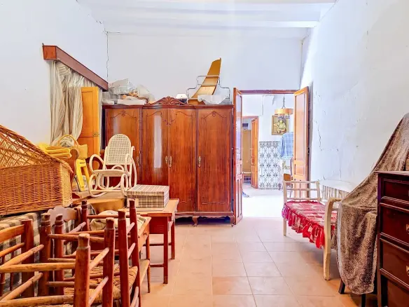 6-bedroom Country House In Pinoso, Spain (324 M²)