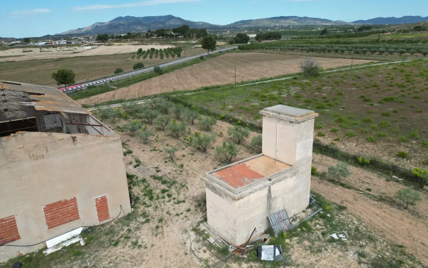 Land Of 442 M² In Pinoso, Spain
