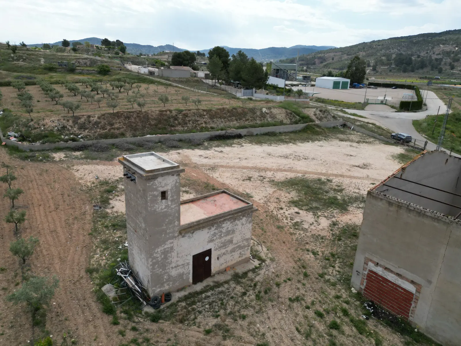 Land Of 442 M² In Pinoso, Spain