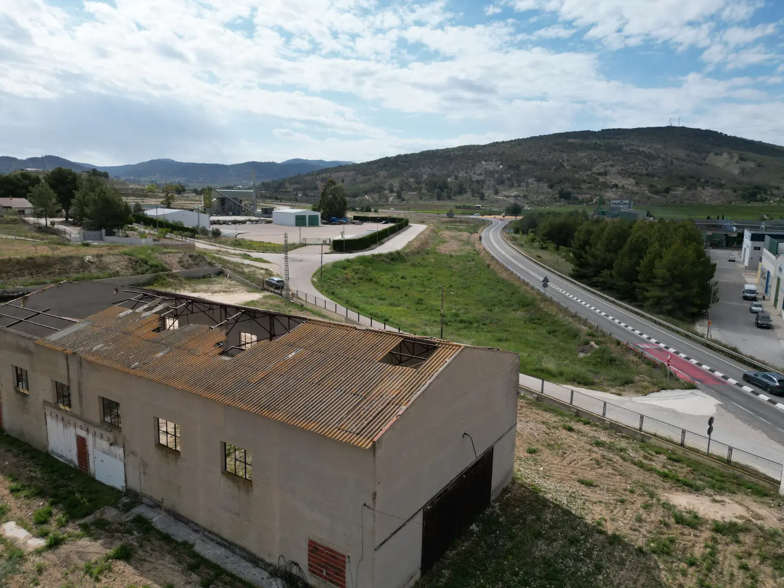 Land Of 442 M² In Pinoso, Spain