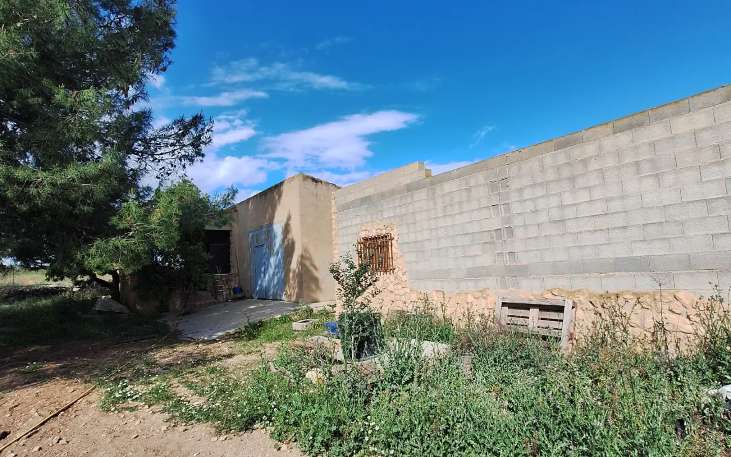 Land Of 94 M² In Pinoso, Spain