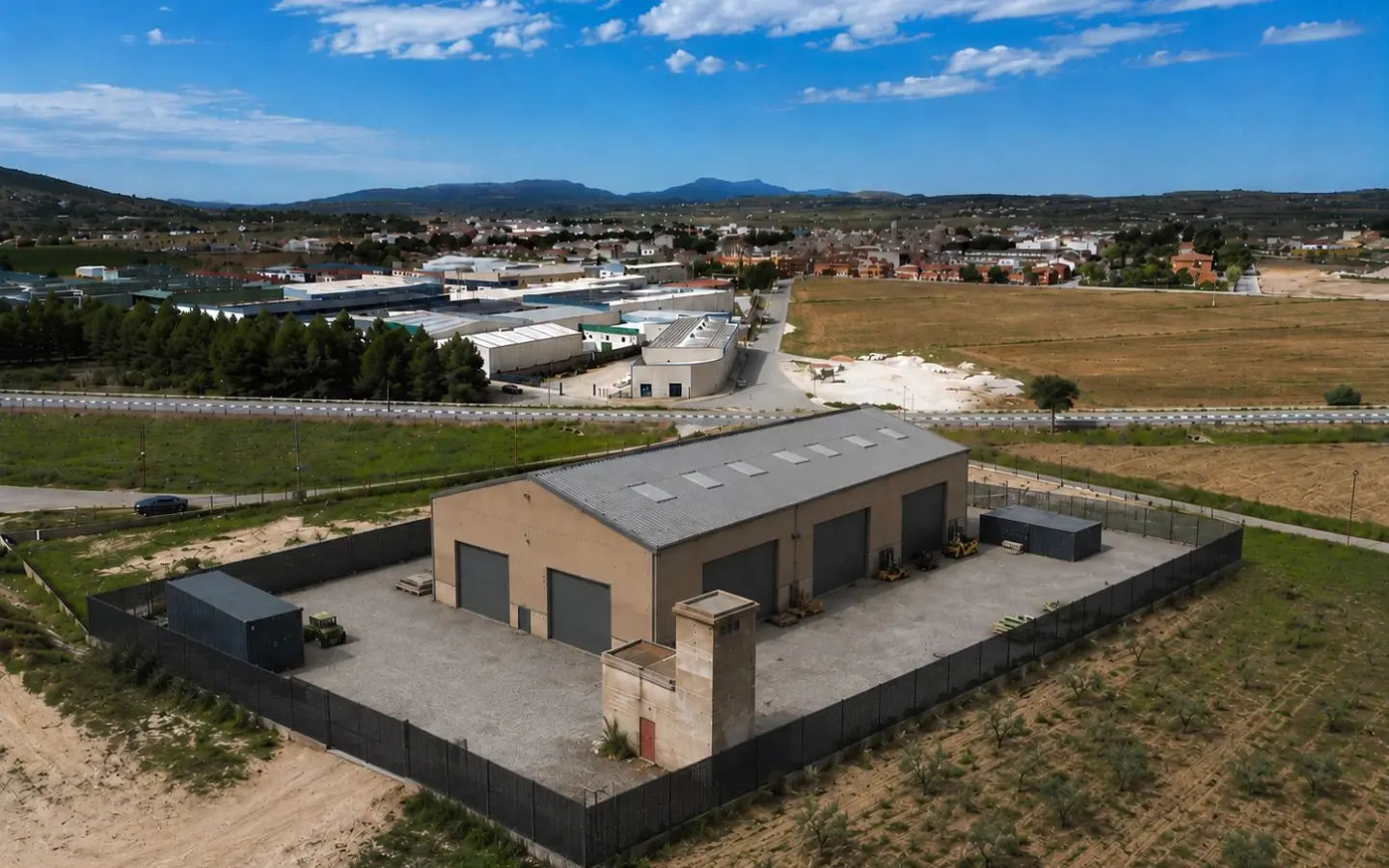 Land Of 442 M² In Pinoso, Spain