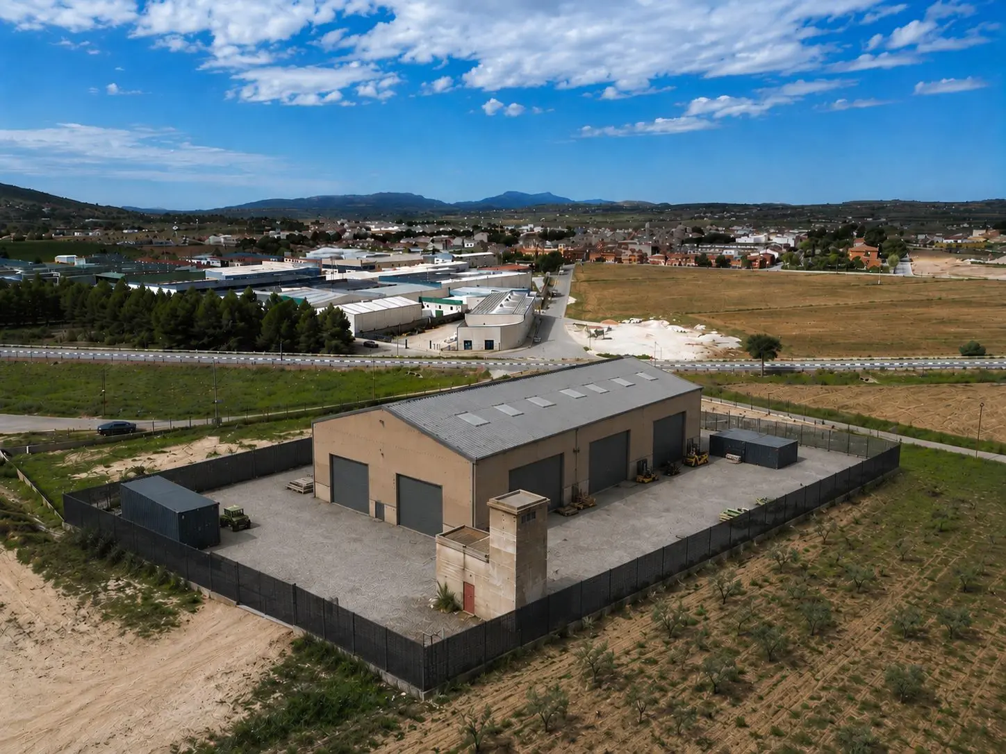 Land Of 442 M² In Pinoso, Spain