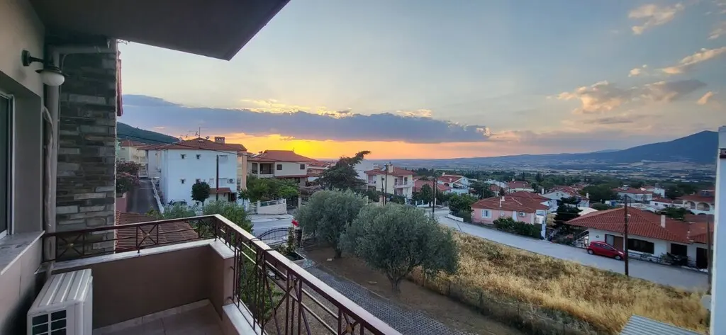 Teach Scoite 230 M² i Thessaloniki