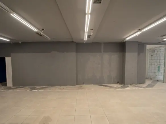 Commercial Property In Evosmos, Greece (815 M²)