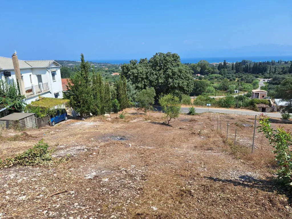 Land Of 2776 M² In Corfu