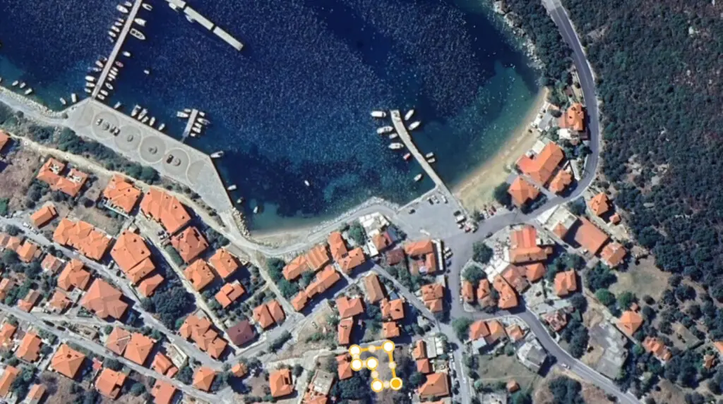 Land Of 325 M² In Athos, Chalkidiki