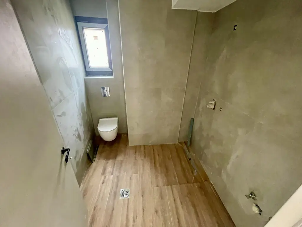142 M² Apartment Available In Kavala