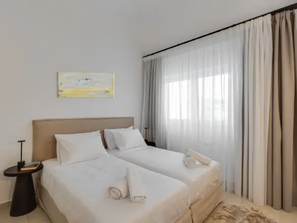 2-bedroom Flat In Gazi, Greece (70 M²)