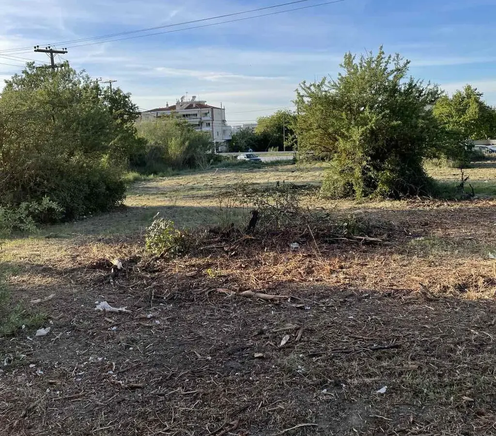 Land Of 3600 M² In The Suburbs Of Thessaloniki