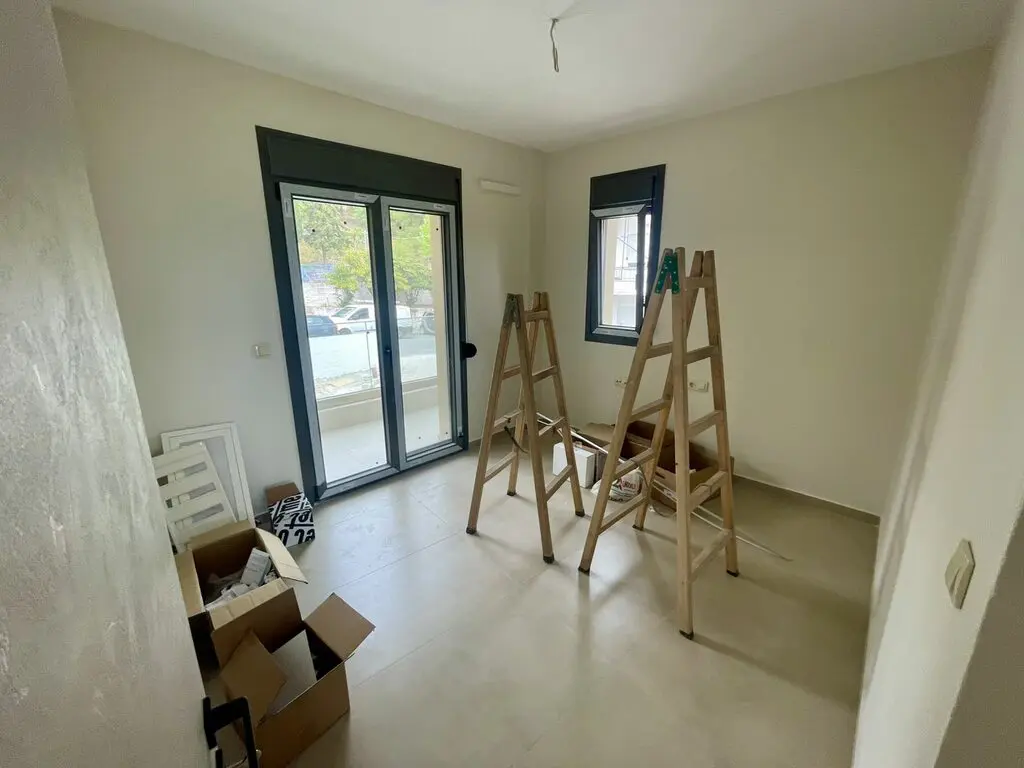 142 M² Apartment Available In Kavala