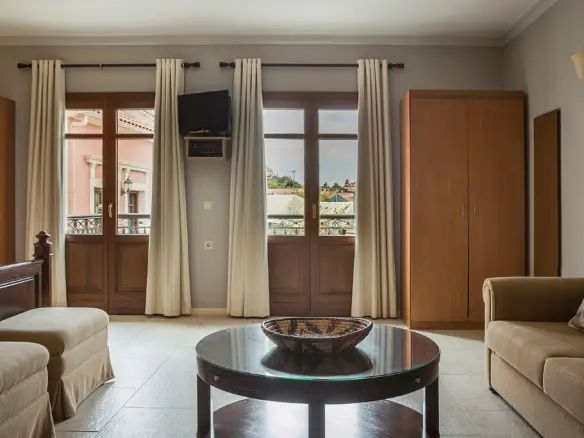 Hotel In Kefalonia, Greece (1.400 M²)