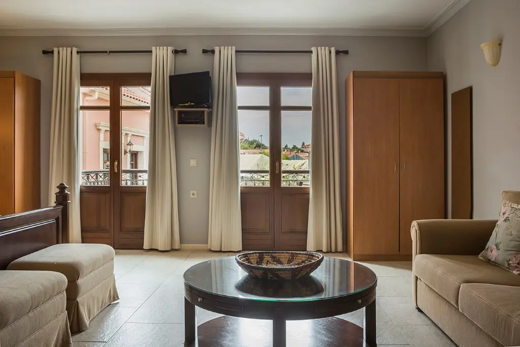 Hotel Of 1400 M² In Kefalonia