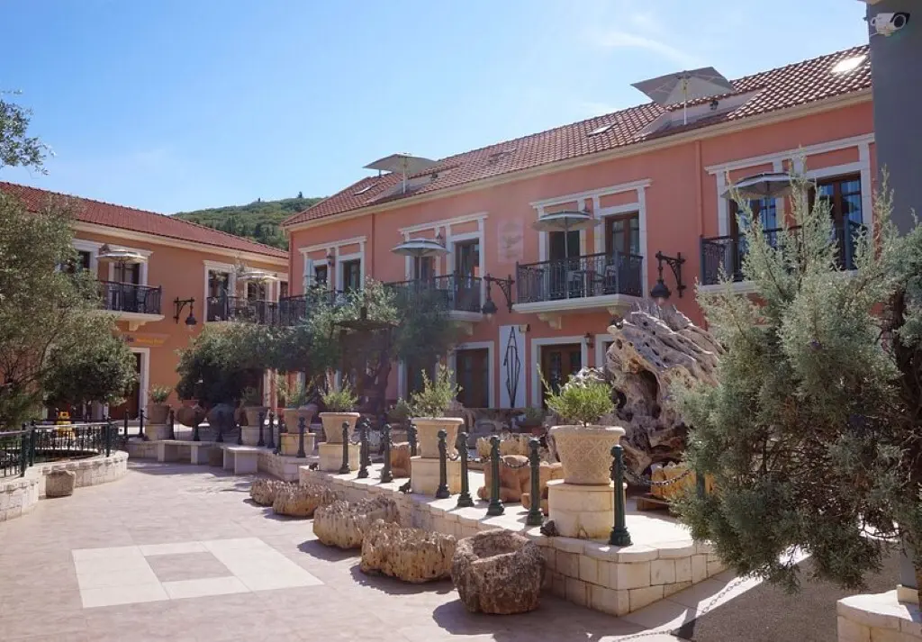 Hotel Of 1400 M² In Kefalonia