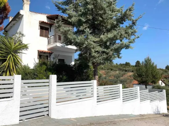 3-bedroom Maisonette In Poligiros, Greece (120 M²)