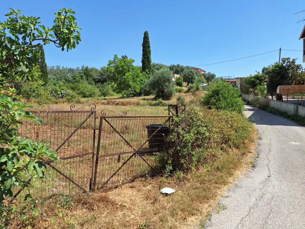 Land Of 2500 M² In Corfu