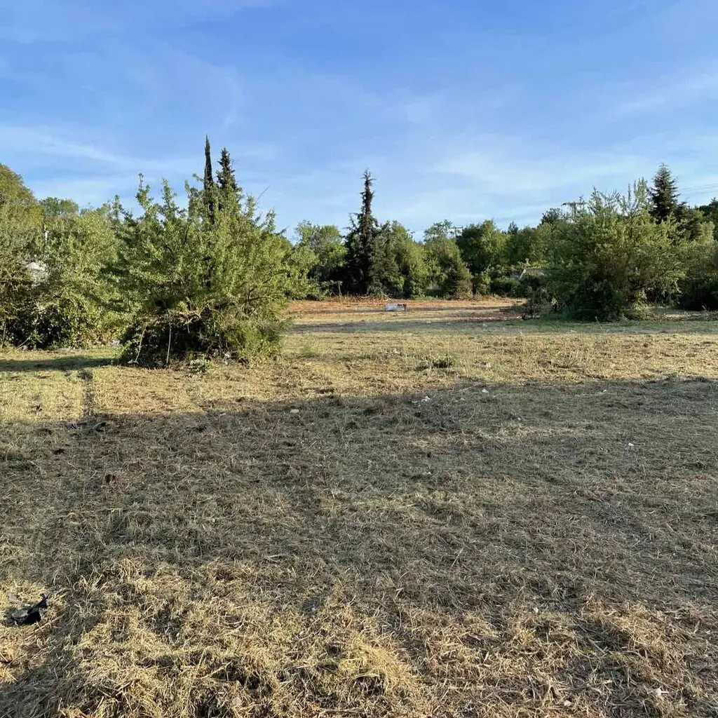 Land Of 3600 M² In The Suburbs Of Thessaloniki