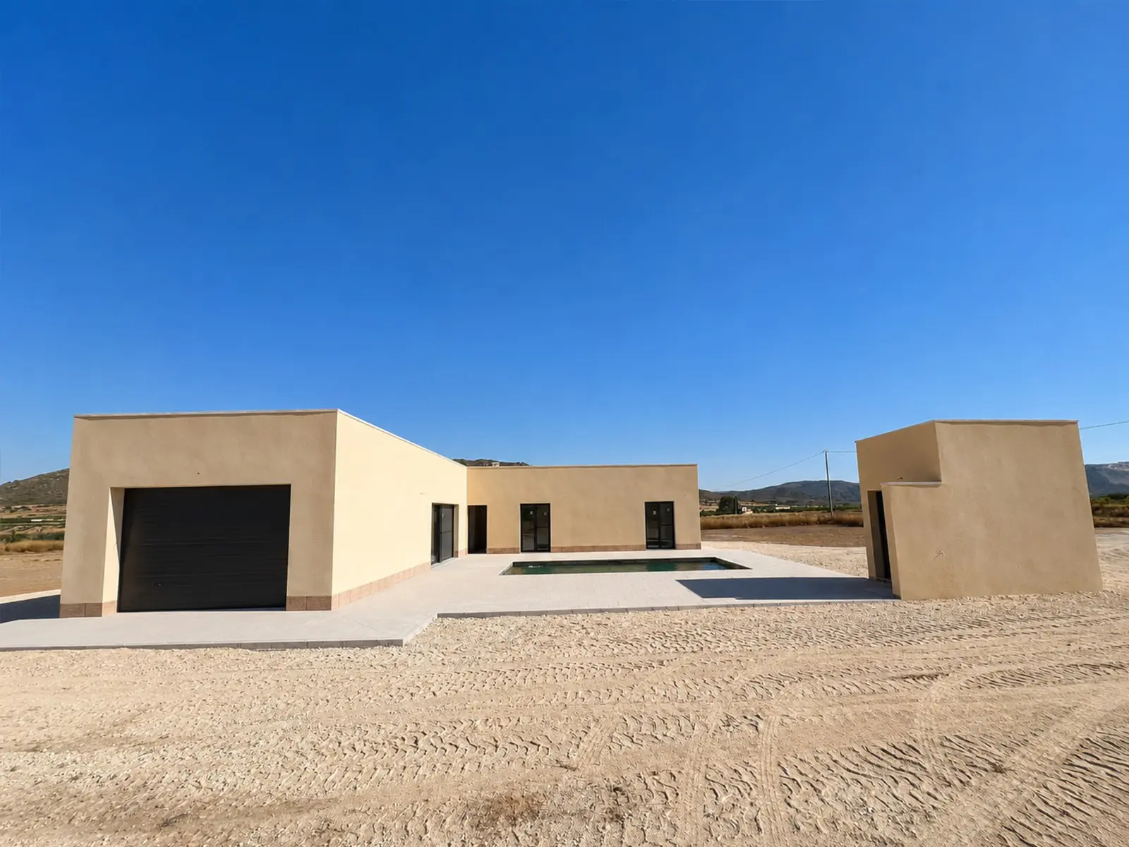 Detached Villa Of 200 M² With Pool In Cañada De La Leña