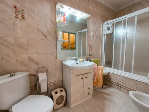 4-bedroom Townhouse In Hondón De Los Frailes, Spain (149 M²)
