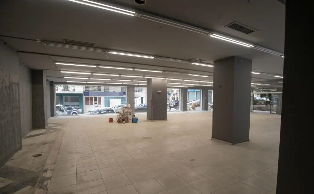 Commercial Property Of 815 M² In Thessaloniki