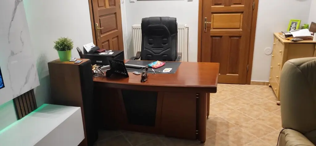 Teach Scoite 230 M² i Thessaloniki