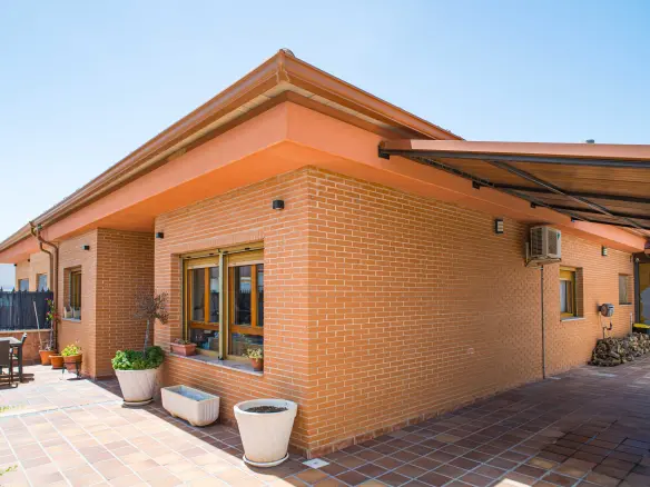 4-bedroom Detached Villa In Pinoso, Spain (133 M²)
