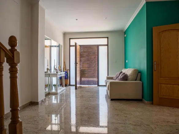5-bedroom Detached Villa In Pinoso, Spain (86 M²)